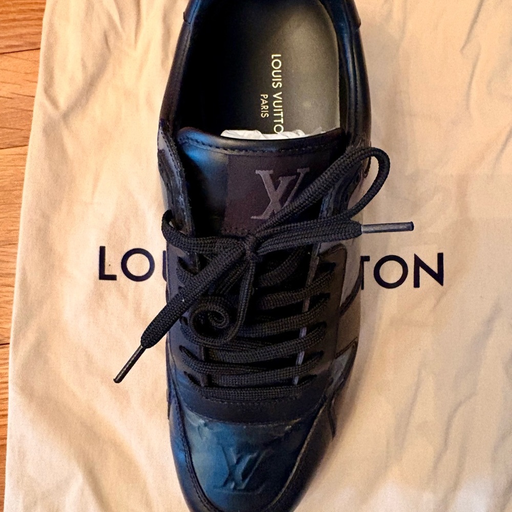 Louis Vuitton Run Awat Black Leather Sneakers - Picture 6 of 7